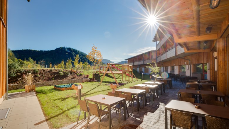 Terrasse JUFA Hotel Annaberg***s, © Fred Lindmoser