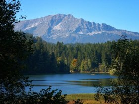 Erlaufstausee mit Blick auf den Ötscher, © Fred Lindmoser